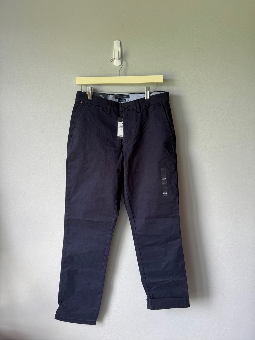Tommy Hilfiger Men's Dark Navy Straight Chinos